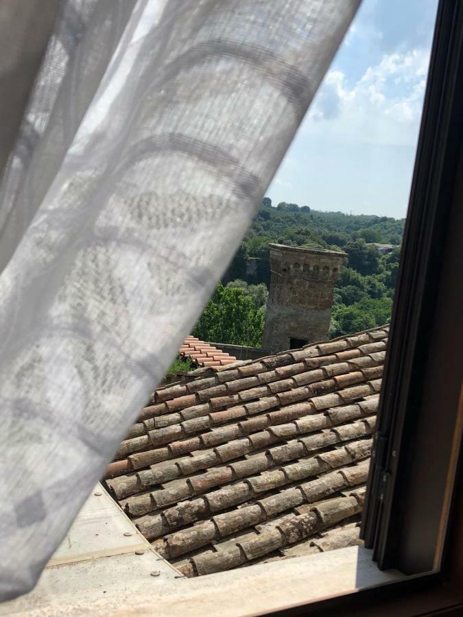 Casa Vacanze La Torretta Сутри Экстерьер фото